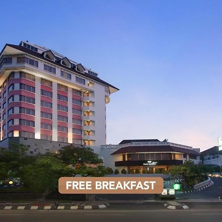 Hotel Santika Premiere Semarang Zewnętrze zdjęcie