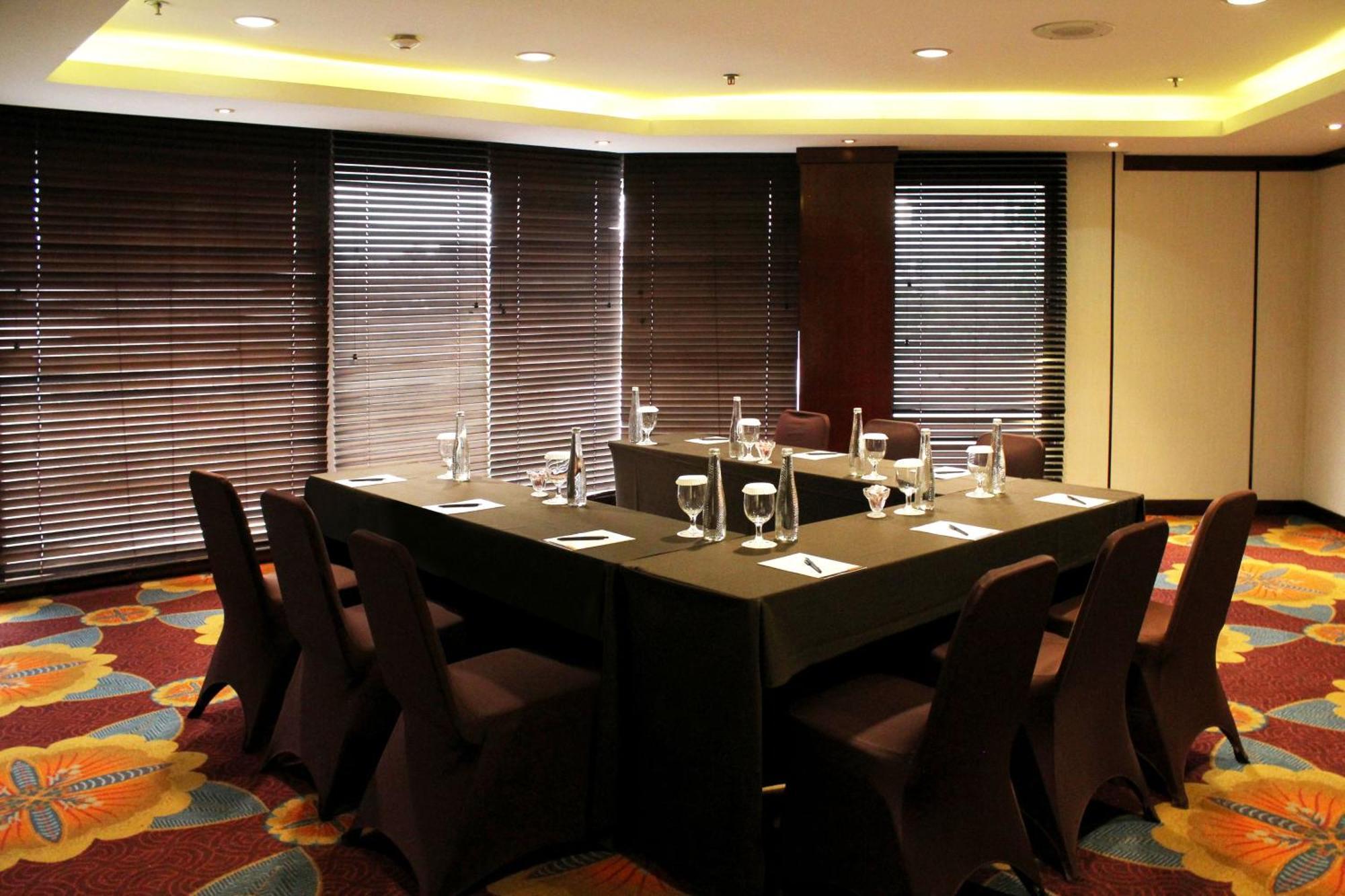 Hotel Santika Premiere Semarang Zewnętrze zdjęcie
